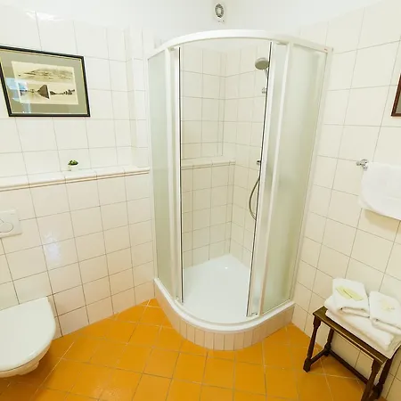 Apartment U Zvonu *