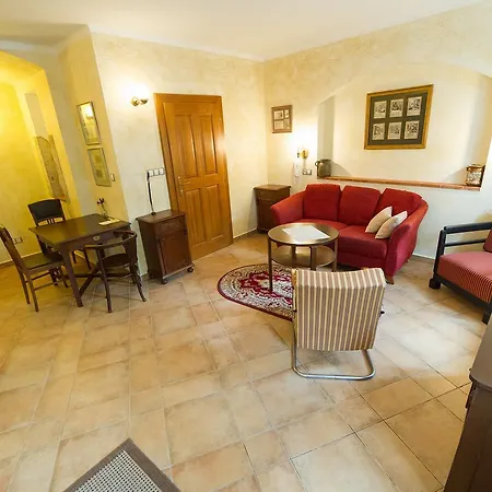 U Zvonu Apartment *