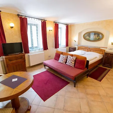 U Zvonu Apartment *