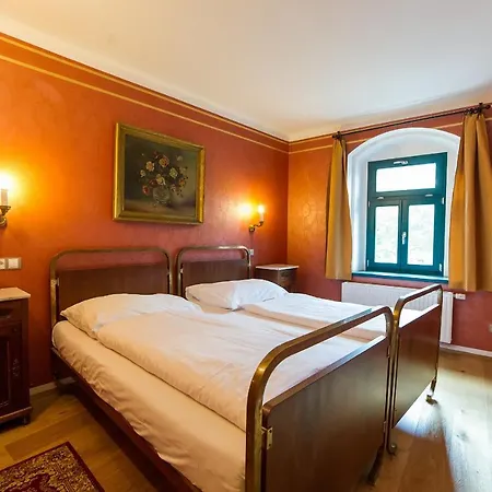 Apartment U Zvonu *