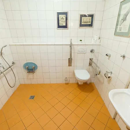 Apartment U Zvonu