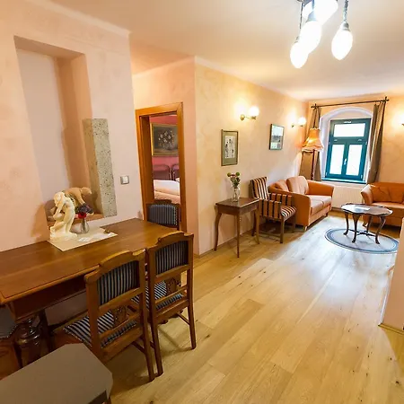 U Zvonu Apartment *
