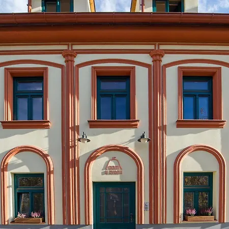 U Zvonu Apartment *